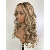 Lace Front Humana Ondulada loira com mechas 65cm 13x4 HD -Sheila