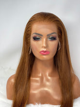 Carregar imagem no visualizador da galeria, Lace Front Humana Lisa 60cm 13x4 HD - Alexandra