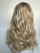 Lace front Humana Loiro ondulado 70cm 13x4 HD - Karen