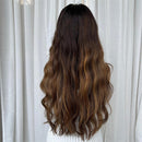 Lace Front Humana Ondulada com franja morena iluminada 70cm 13x4 HD - Karen