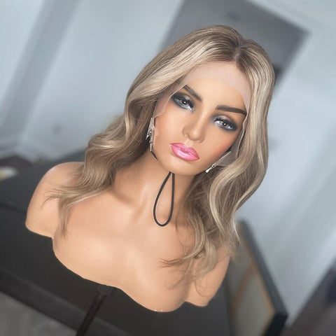 Lace Front Humana Ondulada loira com mechas 45cm 13x4 HD -Kerolly