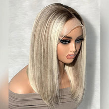 Carregar imagem no visualizador da galeria, Lace Front Humana Lisa Loira 40cm - Modelo Lolita
