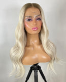 Lace Front Humana Ondulada 65cm 13x4 HD - Hellen